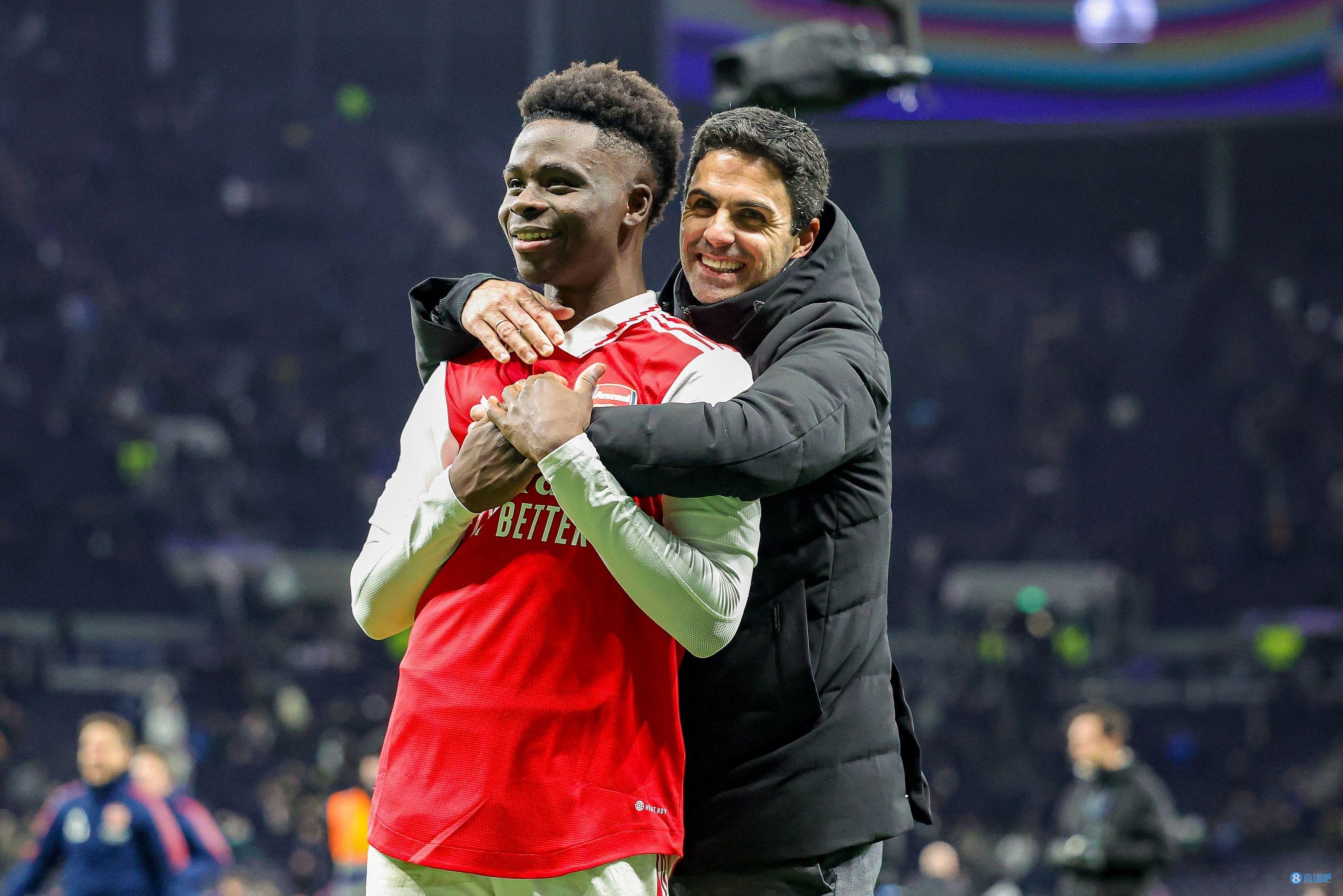 铜梁融媒：U16国足已抵达重庆备战，全力冲刺U17亚洲杯预选赛（铜梁融媒：U16国足抵渝集结备训，剑指U17亚洲杯预选赛）