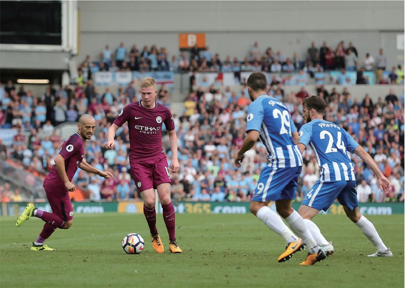 能否终结7连败？多诺万：怀特等4人可出战&3人有时间限制（7连败能否止住？多诺万称怀特等四将可出战，另有三人受出场时间限制）