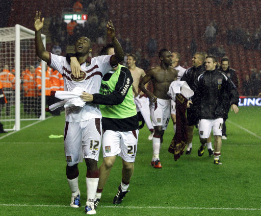 那不勒斯体育总监曼纳：德布劳内将至少伤缺至2月底（那不勒斯体育总监曼纳称：德布劳内至少缺阵至2月底）