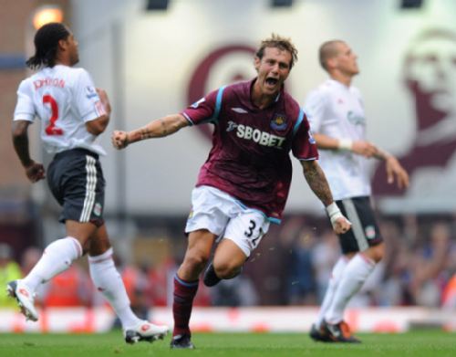 喀麦隆体育部长与足协主席埃托奥决裂，前者指责后者操纵选举（喀麦隆体育部长与足协主席埃托奥关系破裂，部长指控其操纵选举）