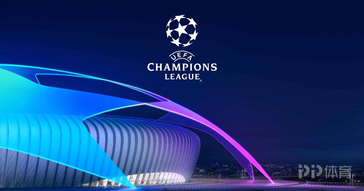 足球装备的科技革新解析（足球装备科技革新深度解读）